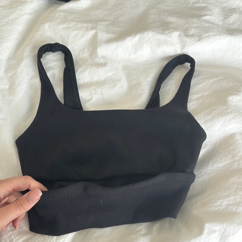 ALO Yoga Black Crop Top